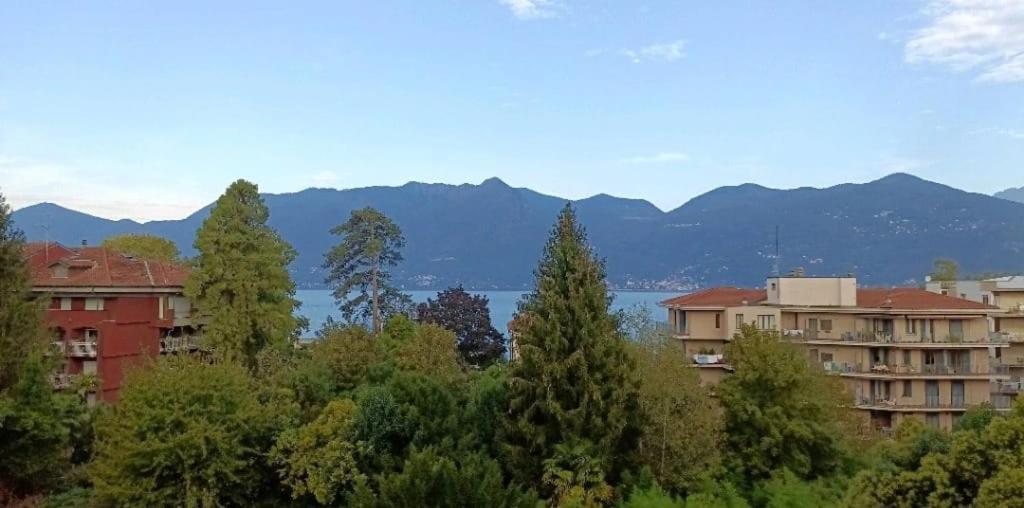 Studio With Lake And Montains Views Free Parking 루이노 외부 사진